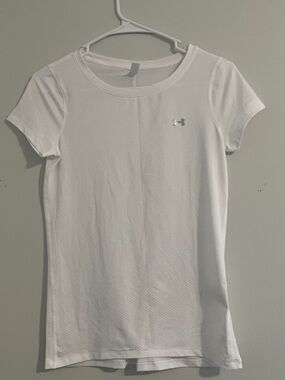 NWOT Under Armour White Women's Short Sleeve Training Tee